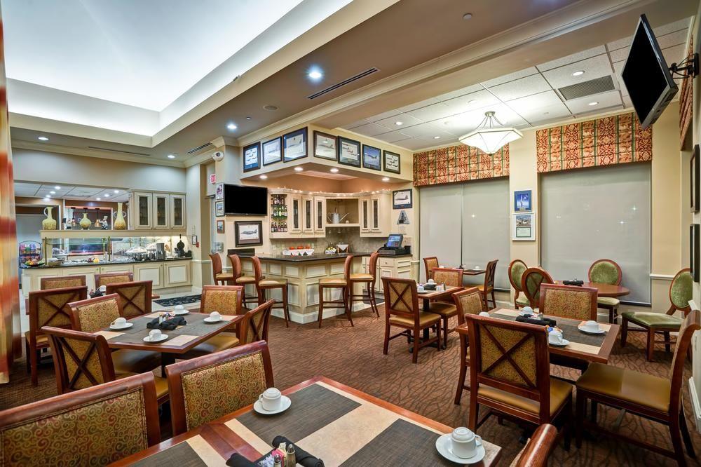 Hilton Garden Inn Panama City Exterior photo