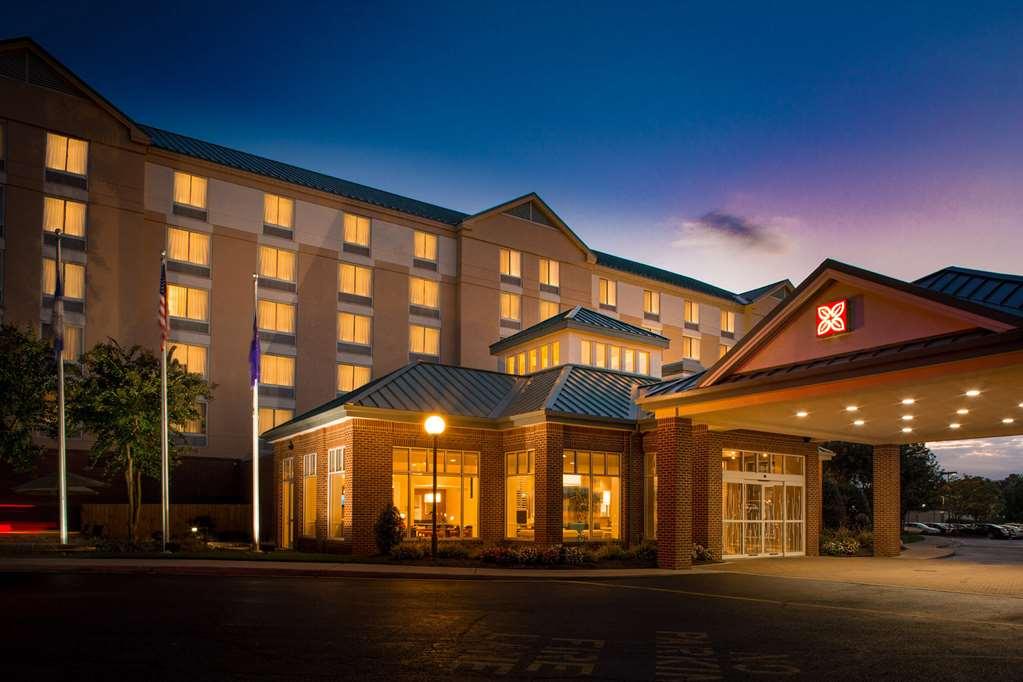 Hilton Garden Inn Panama City Exterior photo
