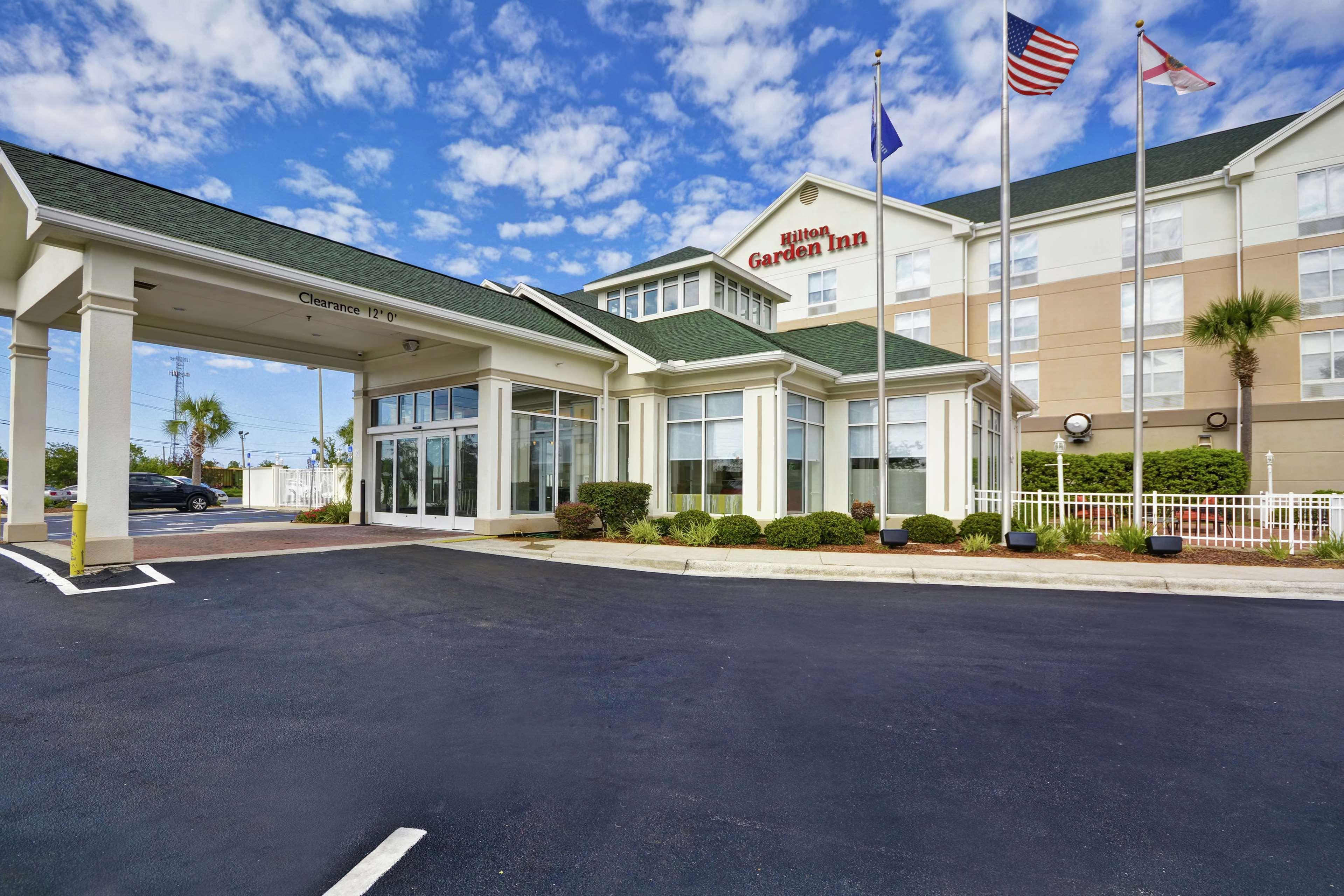 Hilton Garden Inn Panama City Exterior photo