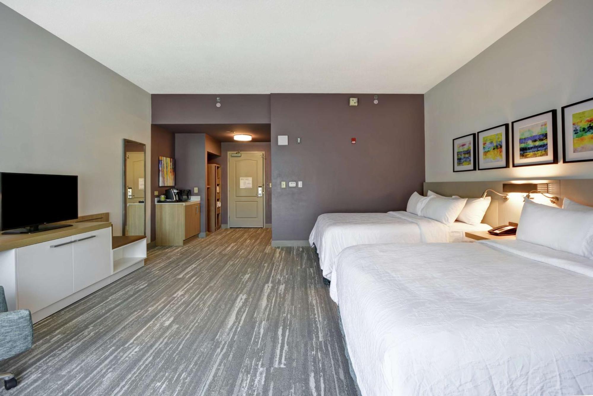 Hilton Garden Inn Panama City Exterior photo